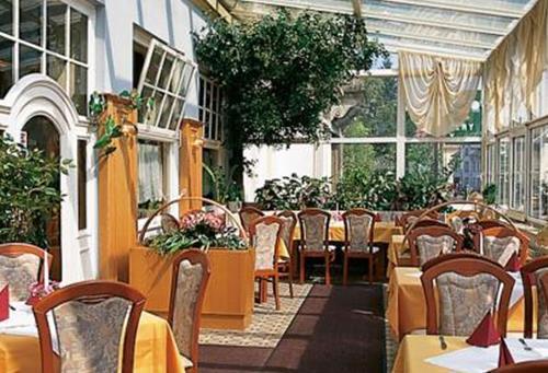 Hotel - Restaurant Kurhaus Klotzsche Dresden Eksteriør billede